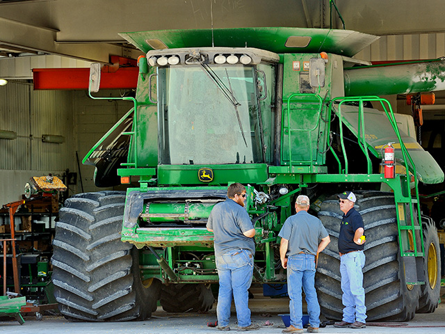 Each person in a family farming operations has a unique way they approach their daily work. (Progressive Farmer photo by Jim Patrico)